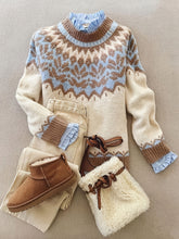KAROLINE SWEATER
