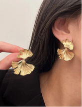 BEATRIS EARRINGS