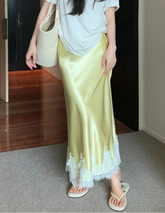PELINA SATIN SKIRT